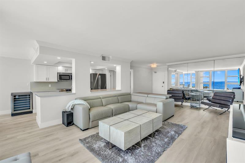 Image 10 of 37 For 1620 Ocean Blvd  5m