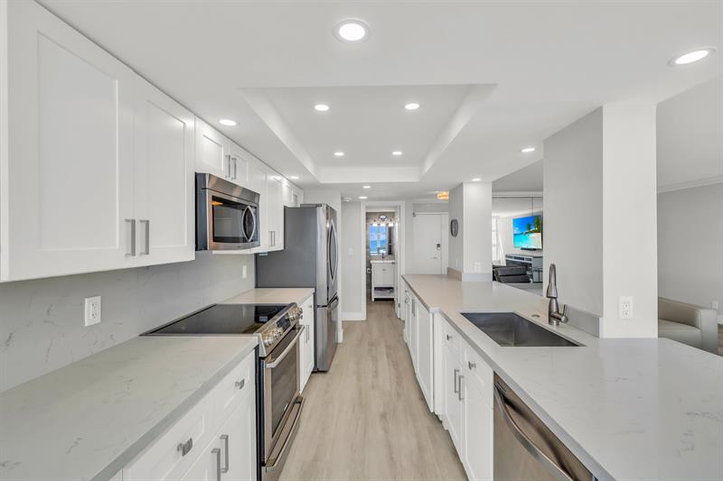 Image 15 of 37 For 1620 Ocean Blvd  5m