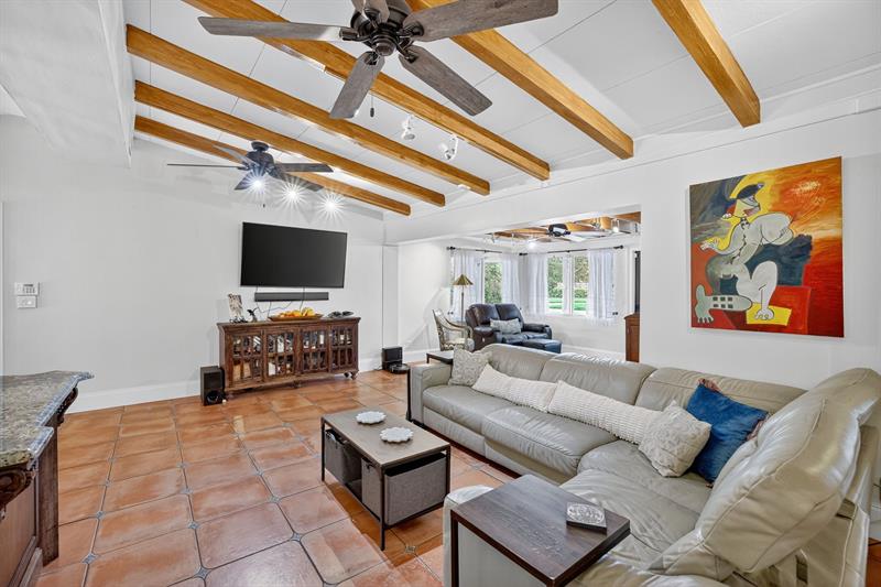 Image 13 of 61 For 1507 18th Ave