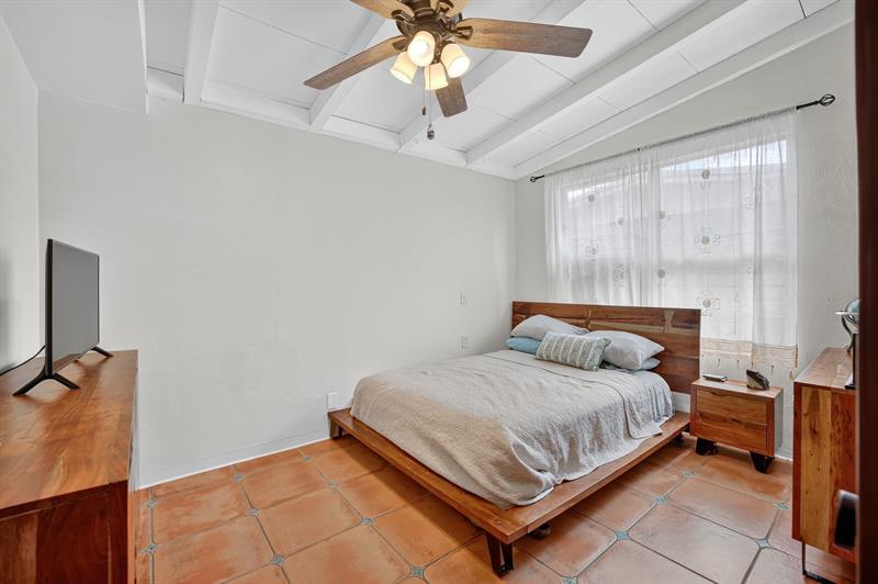 Image 18 of 61 For 1507 18th Ave