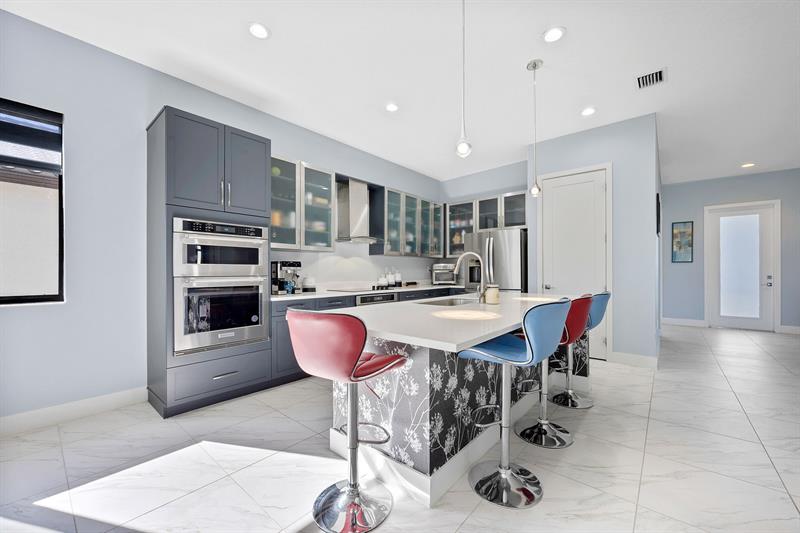 Image 19 of 35 For 5046 Alonza Ave