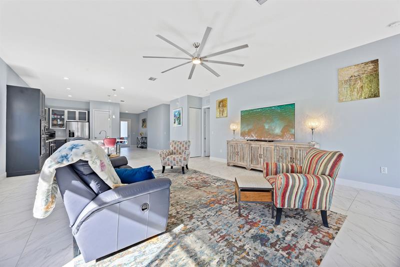 Image 23 of 35 For 5046 Alonza Ave