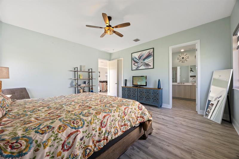 Image 28 of 35 For 5046 Alonza Ave