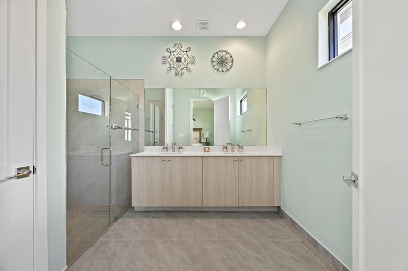 Image 29 of 35 For 5046 Alonza Ave