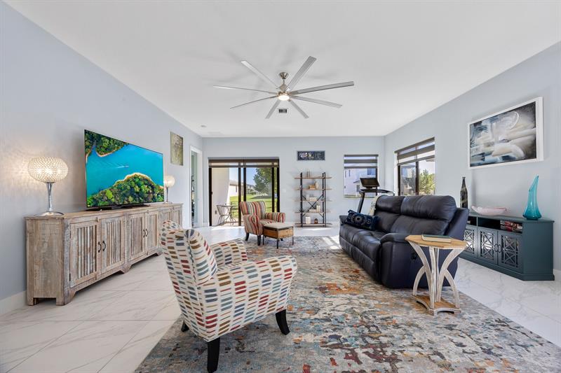 Image 32 of 35 For 5046 Alonza Ave