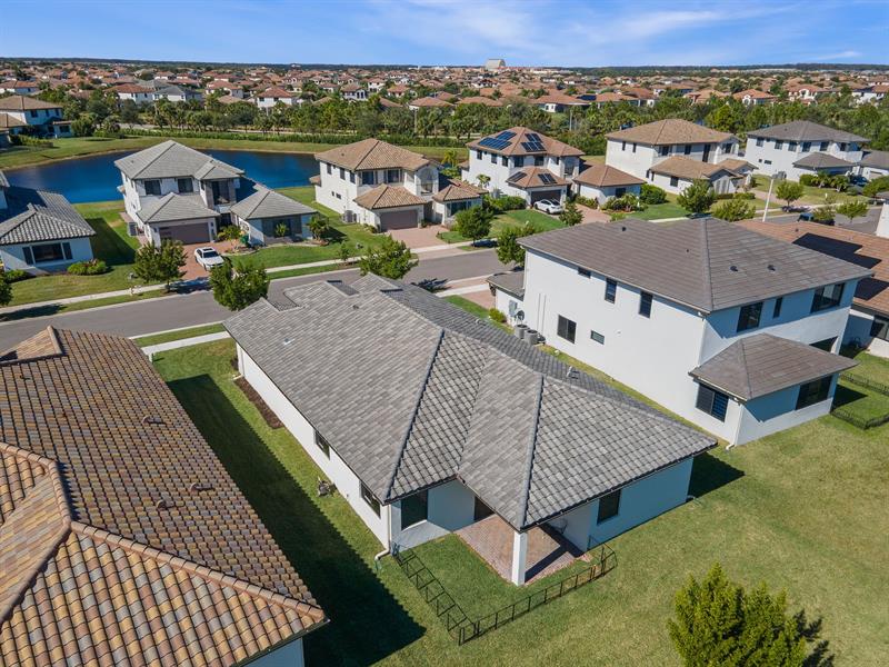 Image 34 of 35 For 5046 Alonza Ave