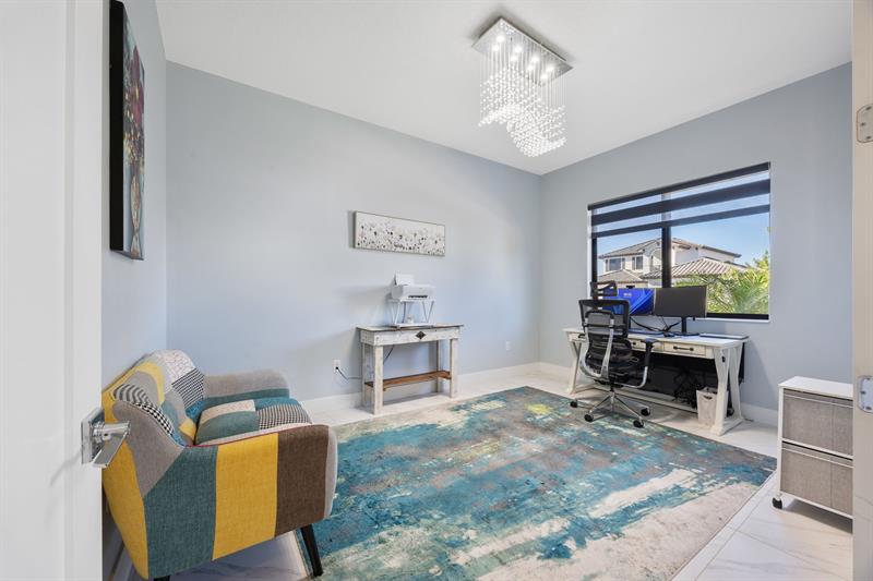 Image 6 of 35 For 5046 Alonza Ave