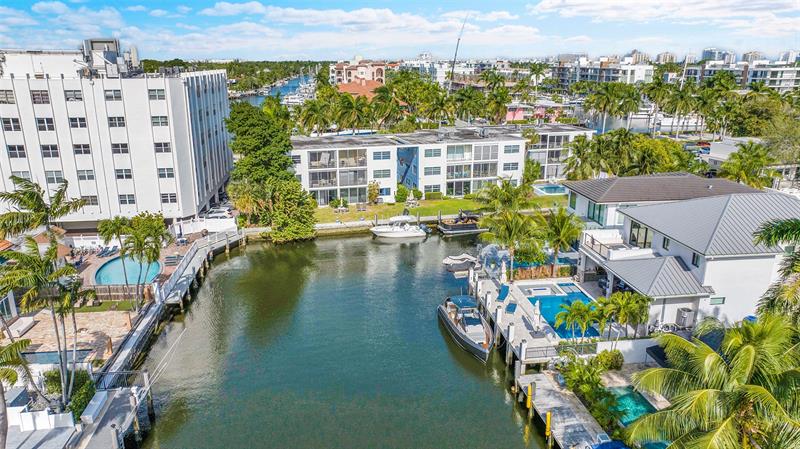 Image 13 of 37 For 1790 Las Olas Blvd  25