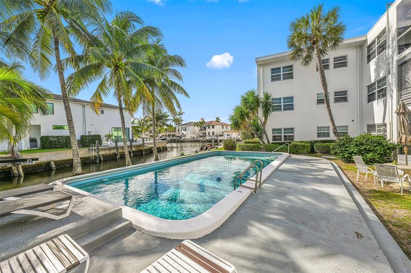 Image 36 of 37 For 1790 Las Olas Blvd  25