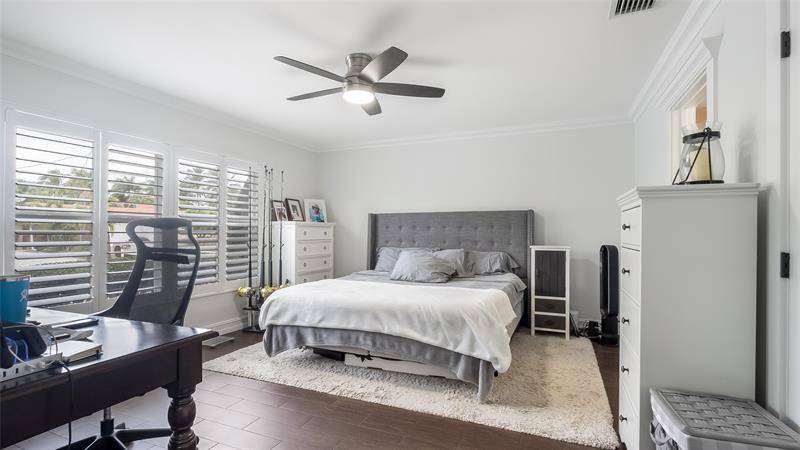 Image 15 of 36 For 1700 5th Ct  