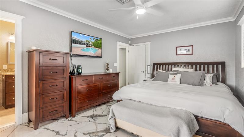 Image 21 of 36 For 1700 5th Ct  