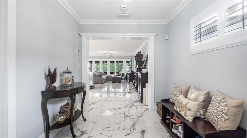 Image 7 of 36 For 1700 5th Ct  