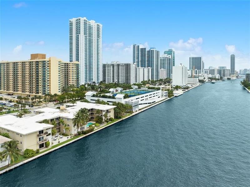 Image 24 of 35 For 2600 Ocean  S114