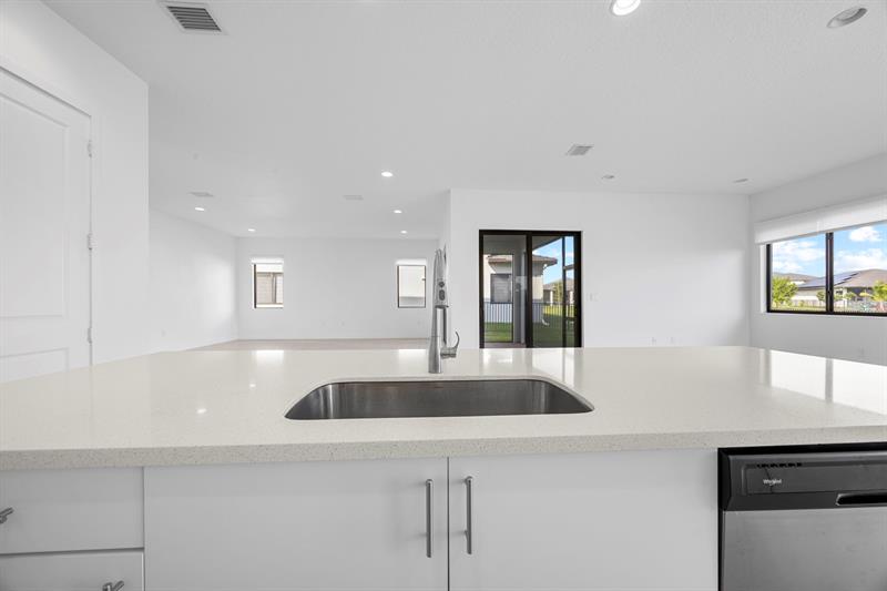 Image 18 of 46 For 5032 Frattina St