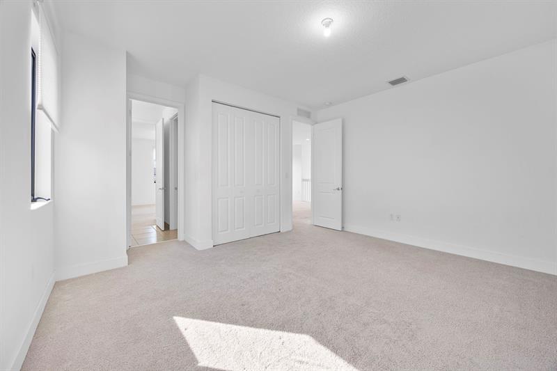 Image 33 of 46 For 5032 Frattina St