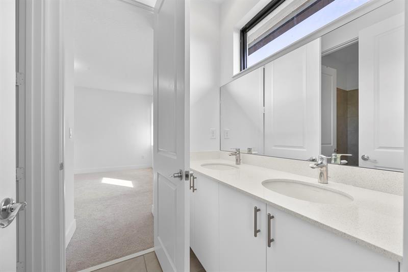 Image 35 of 46 For 5032 Frattina St