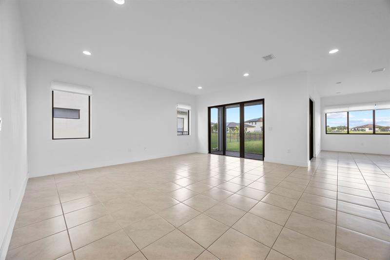 Image 7 of 46 For 5032 Frattina St