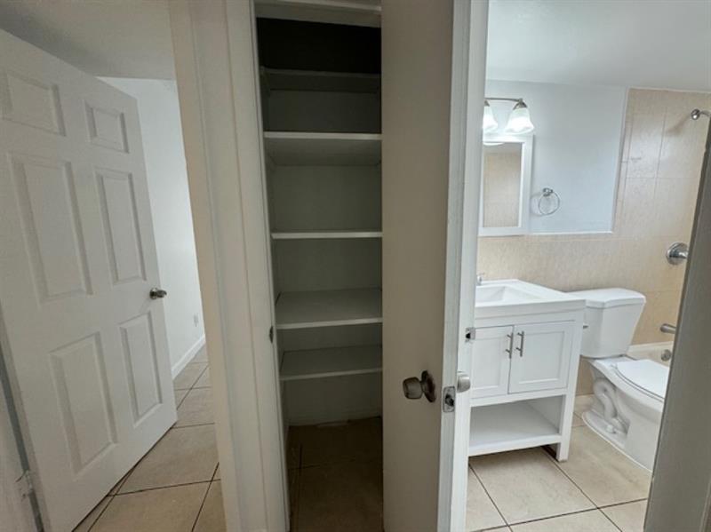 Image 10 of 14 For 3601 Van Buren St  9