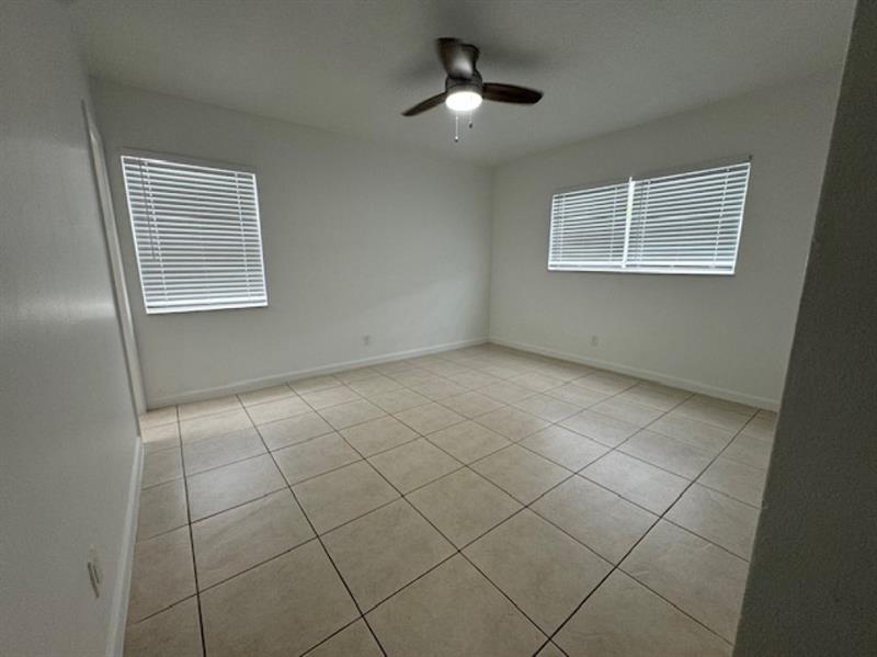 Image 8 of 14 For 3601 Van Buren St  9