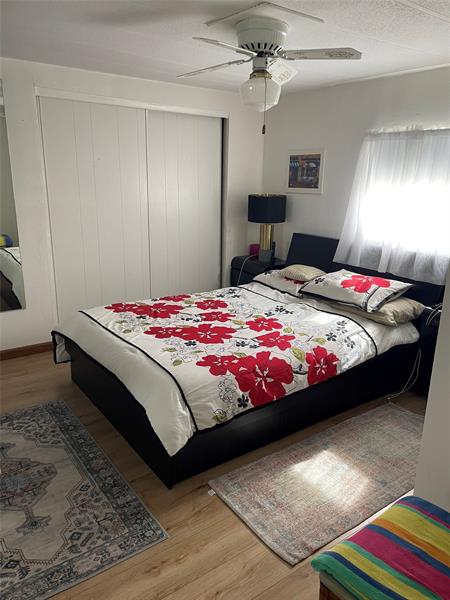 Image 10 of 18 For 5724 Lagoon Dr