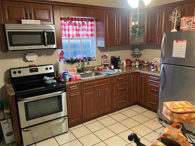 Image 12 of 20 For 7960 174th St