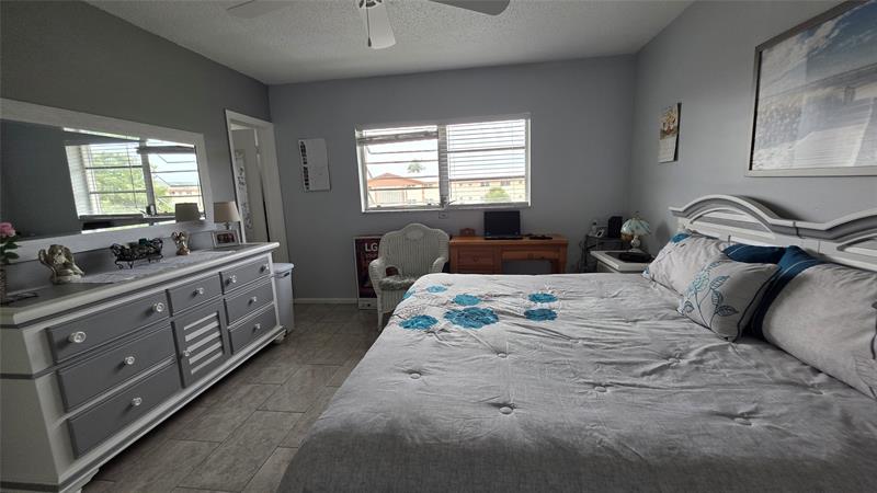 Image 17 of 23 For 5300 Washington St  L338