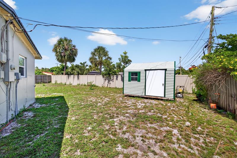 Image 45 of 58 For 300 25th Ave