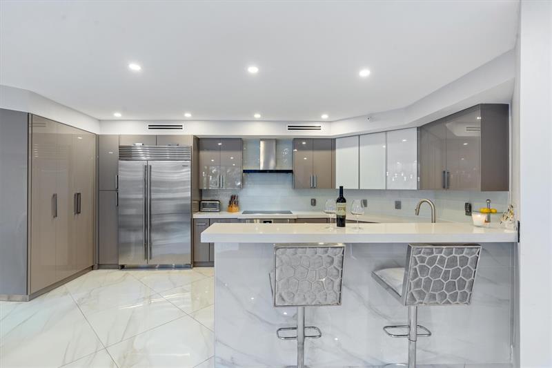 Image 12 of 58 For 3100 Ocean Boulevard  105n