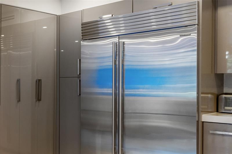 Image 14 of 58 For 3100 Ocean Boulevard  105n