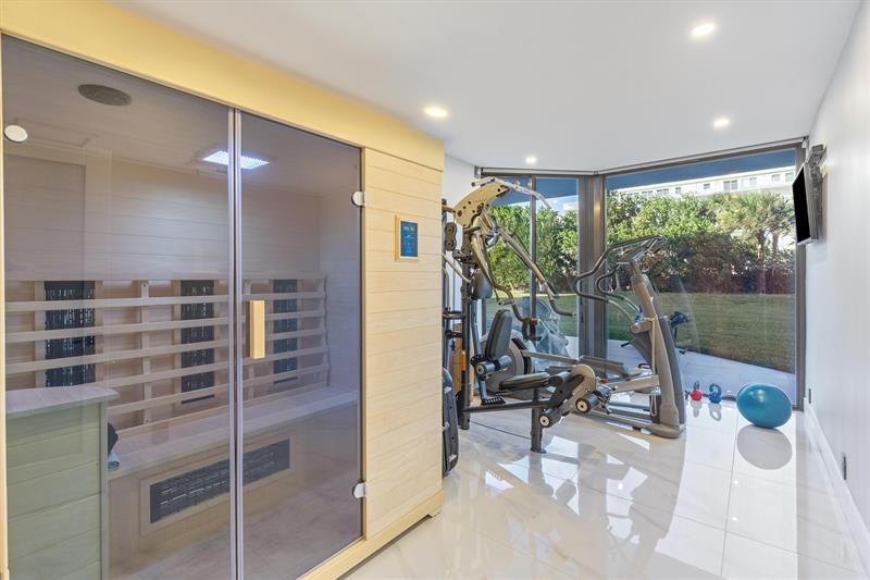 Image 27 of 58 For 3100 Ocean Boulevard  105n