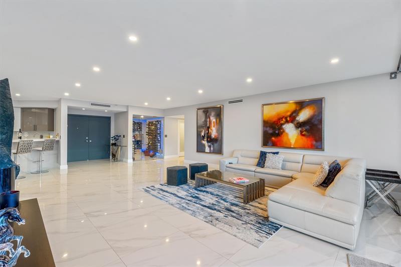 Image 3 of 58 For 3100 Ocean Boulevard  105n