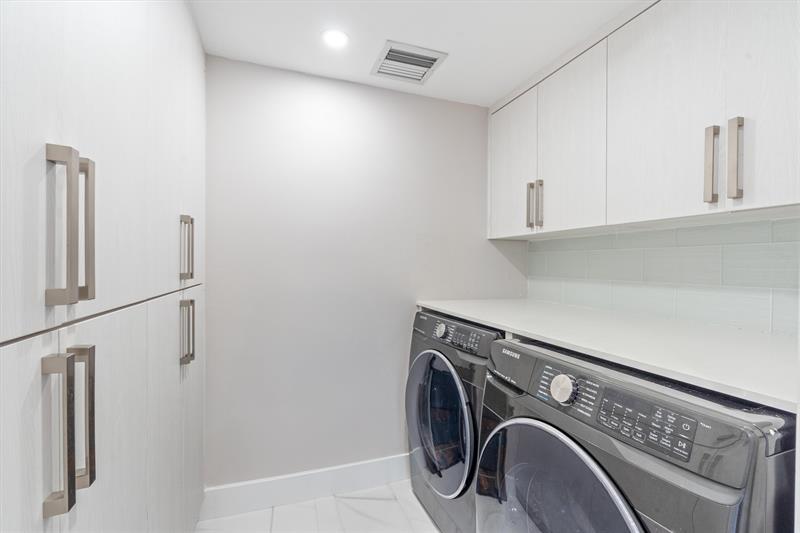 Image 32 of 58 For 3100 Ocean Boulevard  105n