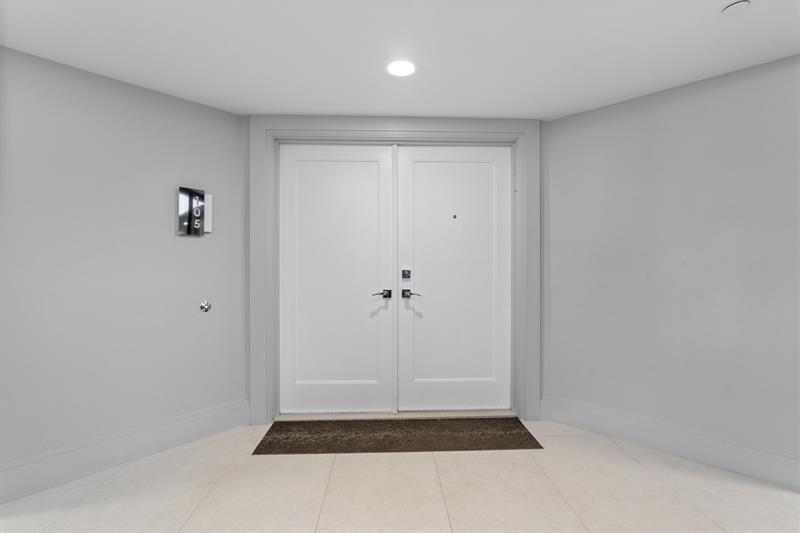 Image 33 of 58 For 3100 Ocean Boulevard  105n