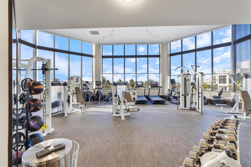 Image 48 of 58 For 3100 Ocean Boulevard  105n