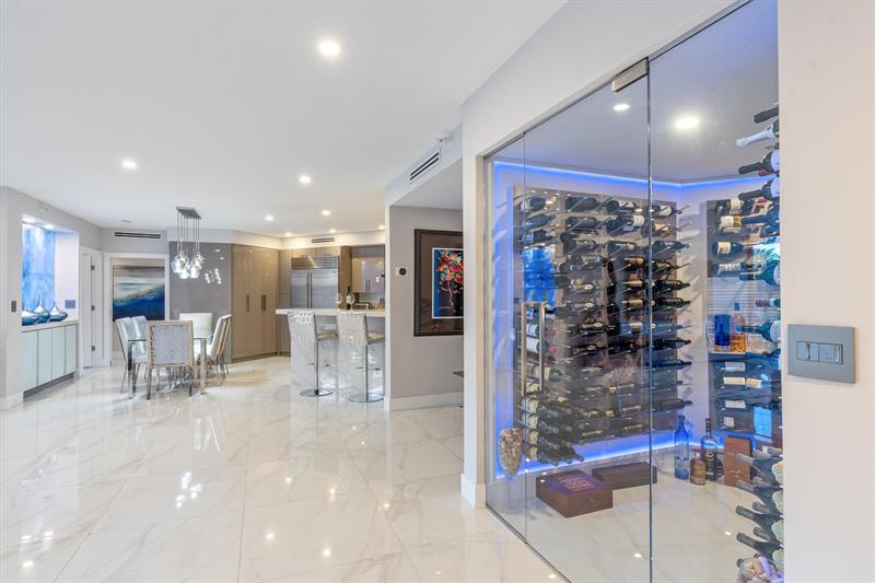 Image 6 of 58 For 3100 Ocean Boulevard  105n