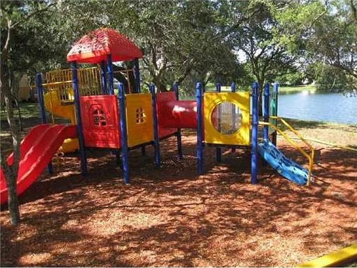 Image 10 of 17 For 3610 56th Ave  226