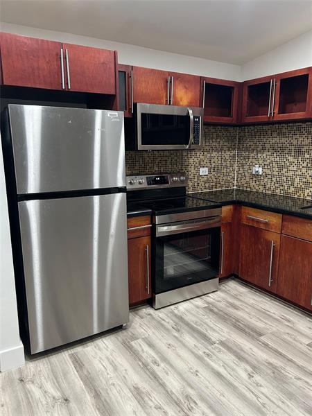 Image 11 of 17 For 3610 56th Ave  226