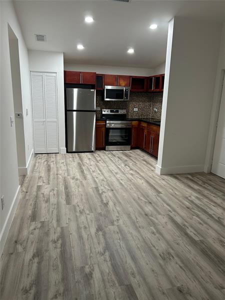 Image 12 of 17 For 3610 56th Ave  226