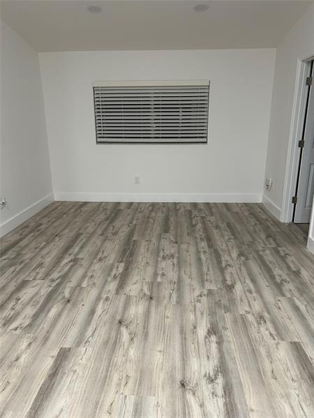 Image 13 of 17 For 3610 56th Ave  226