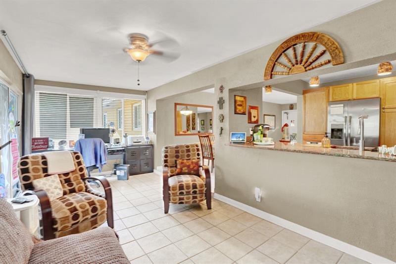 Image 5 of 49 For 3159 Riddle Rd