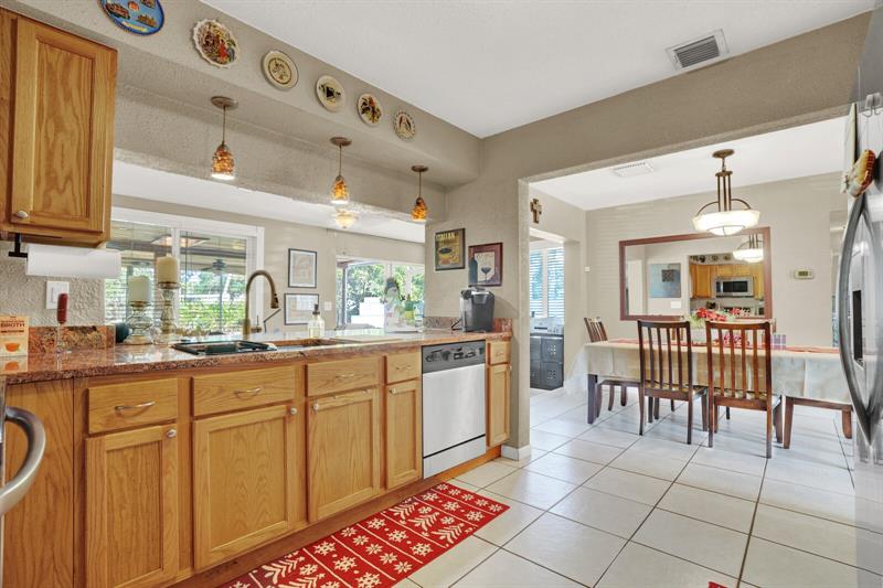 Image 9 of 49 For 3159 Riddle Rd