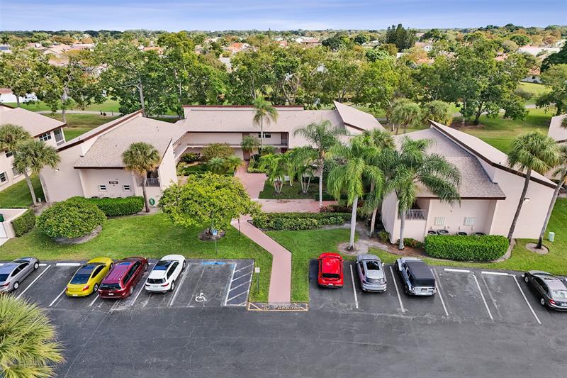 Image 18 of 60 For 8740 Azalea Ct  102