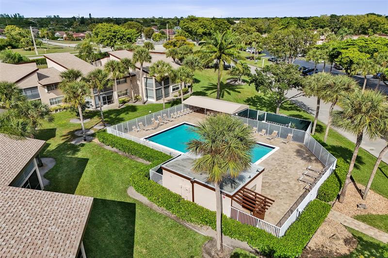 Image 21 of 60 For 8740 Azalea Ct  102