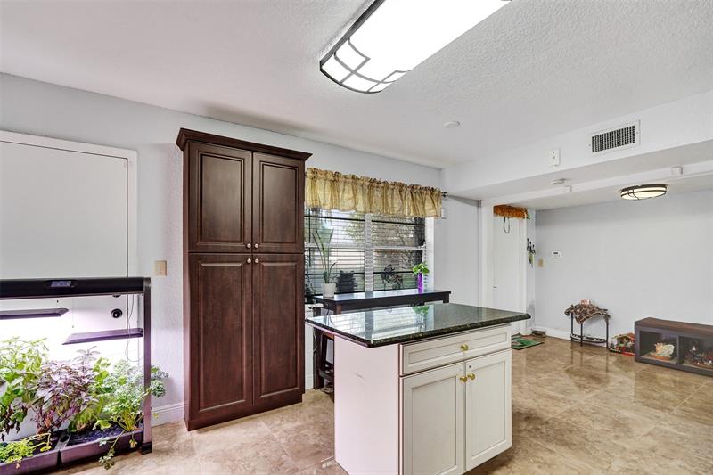 Image 41 of 60 For 8740 Azalea Ct  102