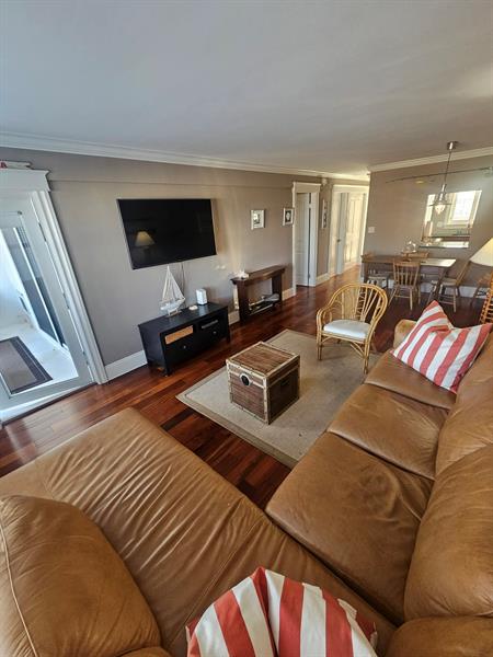 Image 10 of 45 For 1536 15th Court 604