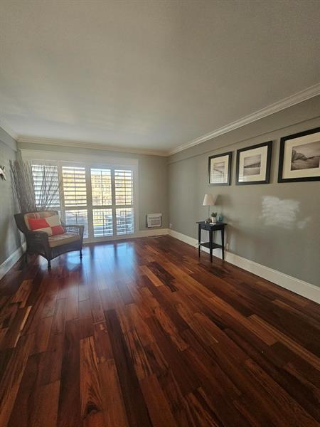 Image 15 of 45 For 1536 15th Court 604