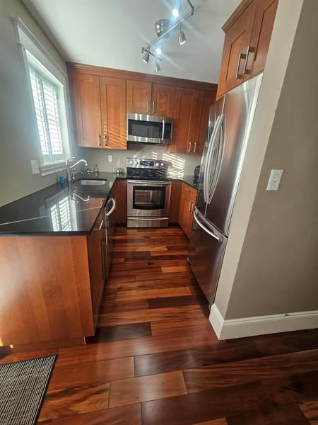 Image 3 of 45 For 1536 15th Court 604