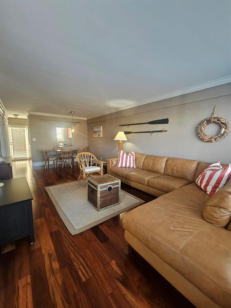 Image 9 of 45 For 1536 15th Court 604