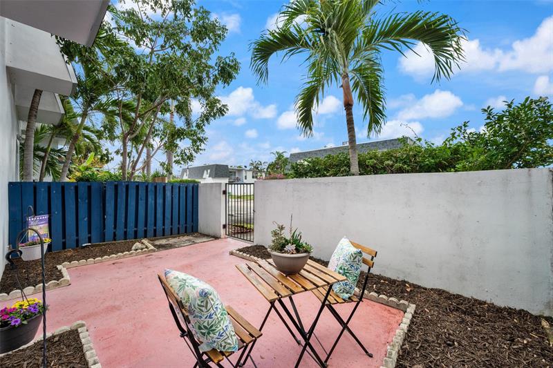 Details for 4024 67th Ter  2, Davie, FL 33314