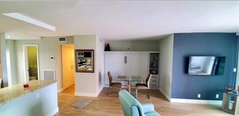 Image 14 of 26 For 2200 33rd Ave 8g